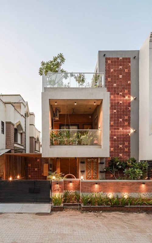 WhatsApp Image 2025-01-20 at 12.55.56 PM (1)